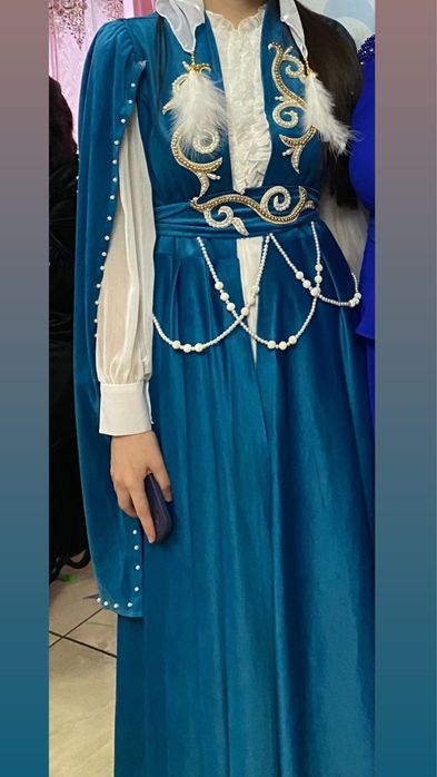 Национальные платья