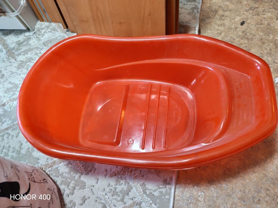 Продам ванночку детскую