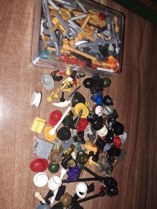 Lego pieste ce pot fi construite si alte multe accesorii