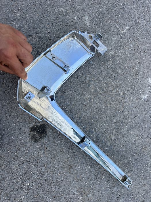 Лайсна предна броня Mitsubishi Outlander 2016-