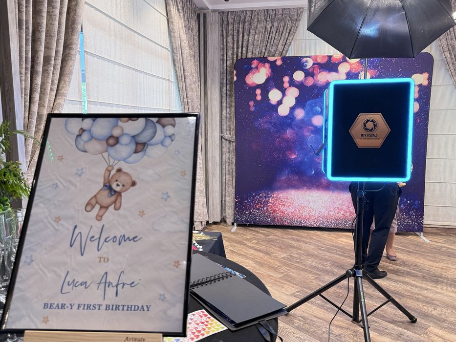 Cabina Foto/Photobooth pentru Nuntă, Botez, Corporate – MTN Visuals