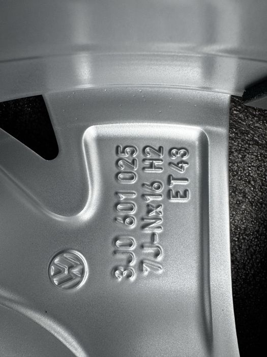 Set jante noi originale VW Passat B8 B9 pe 16 iarna