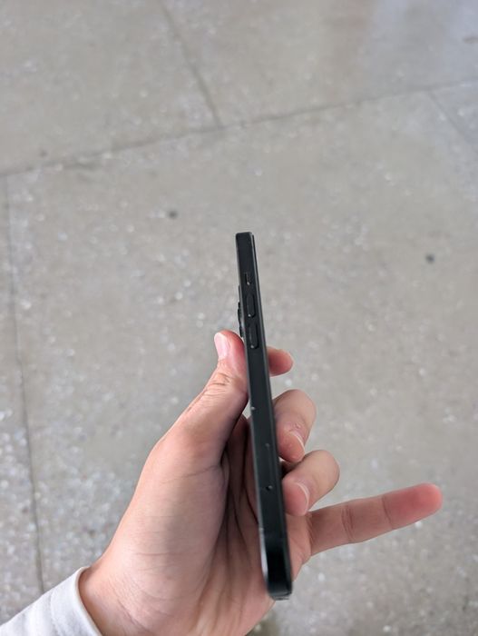 iPhone 15  128гб