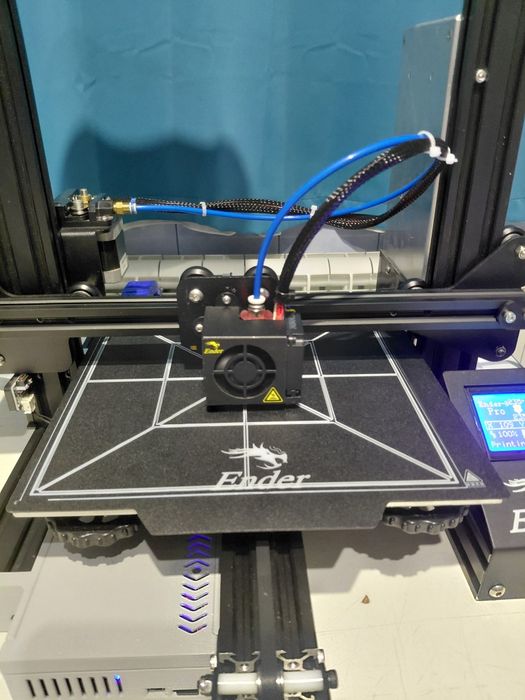 Imprimanta 3D Ender 3-Pro
