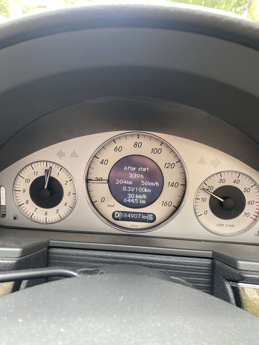 Mercedes E320 2002г. с газ