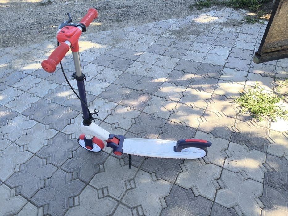 Самокат детский в хорошем состоянии