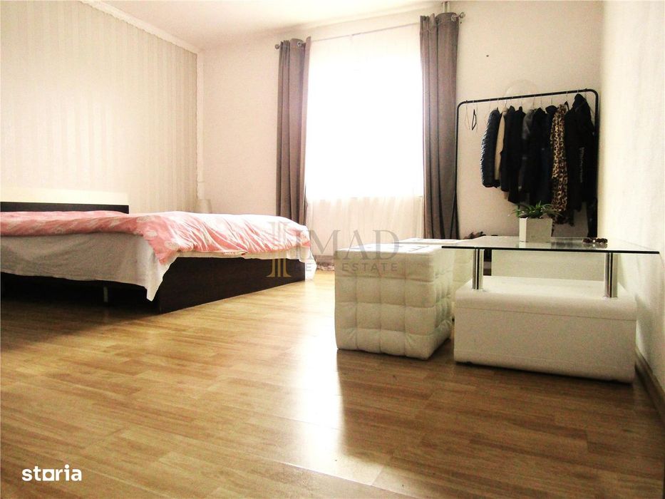 Cu mare potential! Vanzare Casa P+Pod si acoperis TIP TERASA in Ulmi.