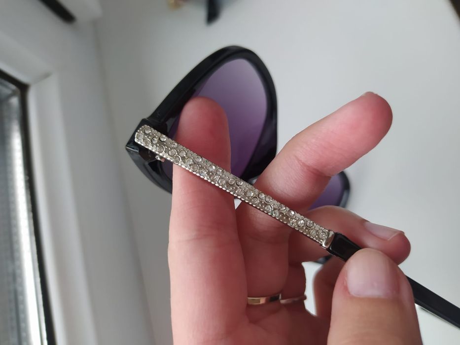 Очки солнцезащитные