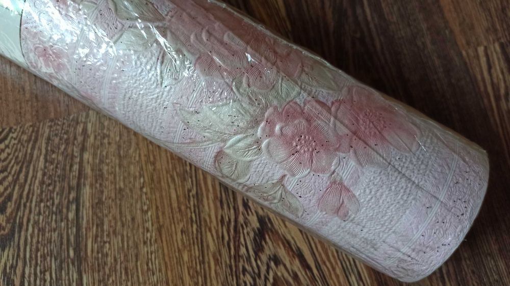 Остаток, один рулон обои 5 м2.