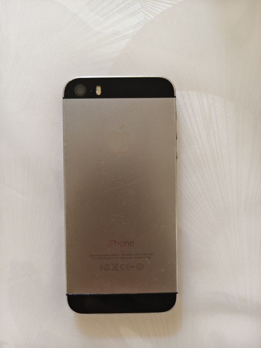 iPhone 5s в хорошем состоянии