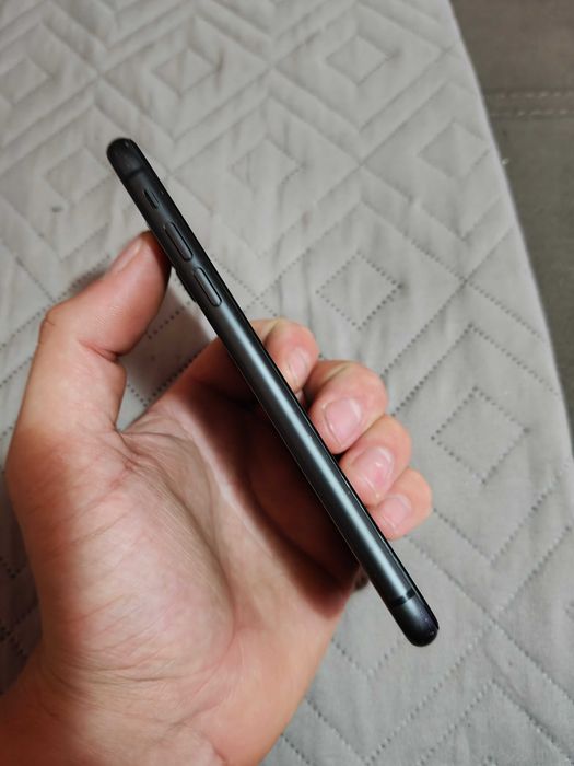 iPhone 11 128GB negru