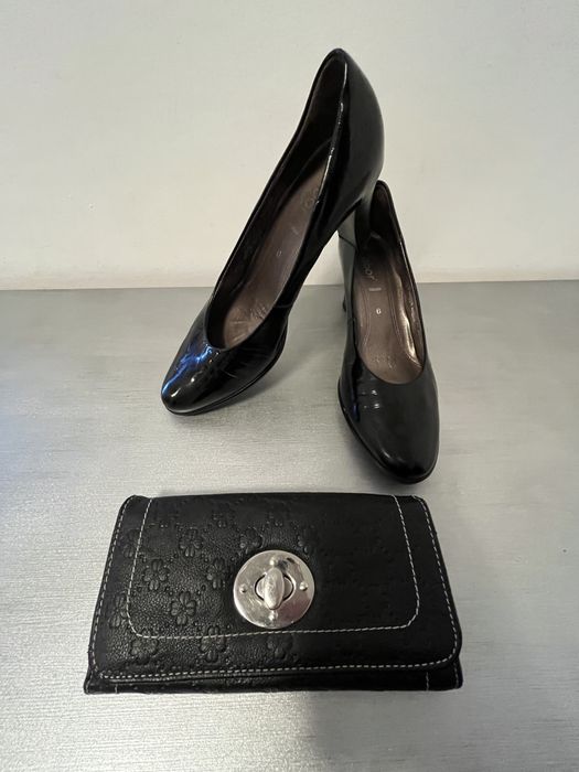 Лукс бутикова рокля; Кожено сако + подарък обувки и портмоне