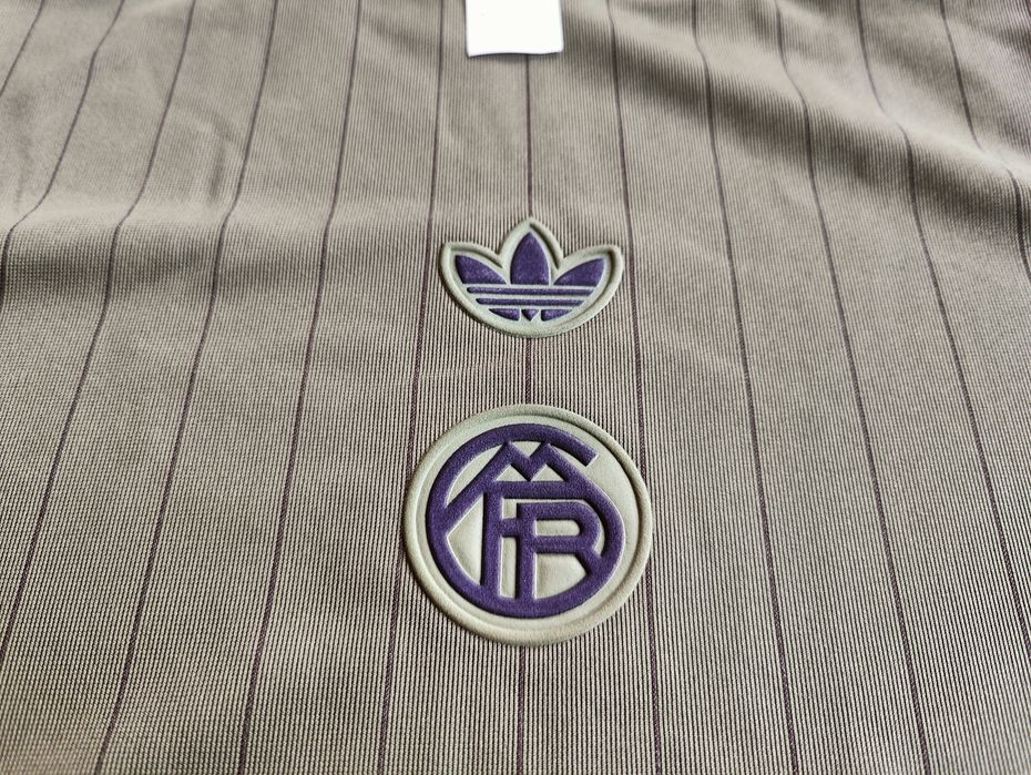 Футболна тениска Bayern Munchen terrace icons сезон 25/26