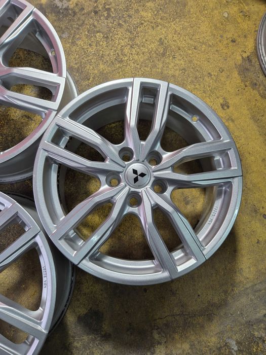 Jante Aliaj 5x114.3 17'' Mitsubishi Kia Mazda Hyundai Toyota Suzuki