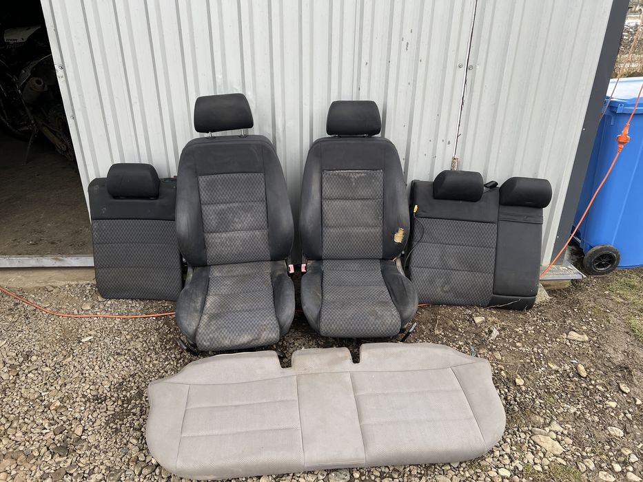 Vand scaune sport audi a4b5 cu incalzire