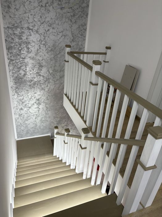 Scari din lemn masiv la cele mai bune preturi