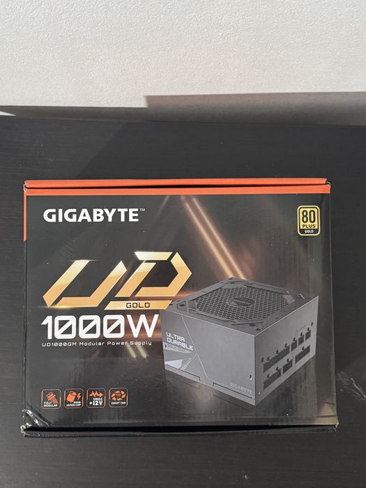 Sursa 1000w gigabyte 80+ Gold