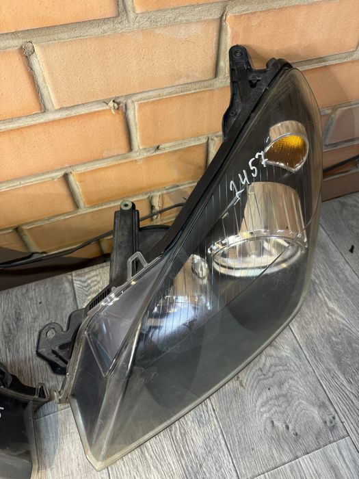 Фары Опель Астра H
