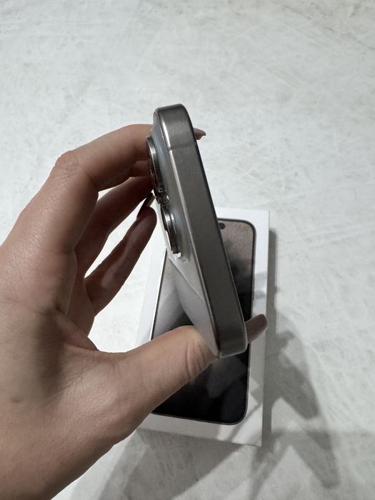 Vand Iphone 15 PRO impecabil