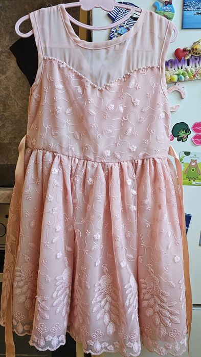 Страхотна рокличка за малка принцеса размер 116 - 6г