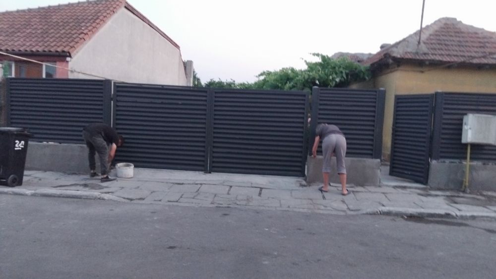 Vand garduri și porți