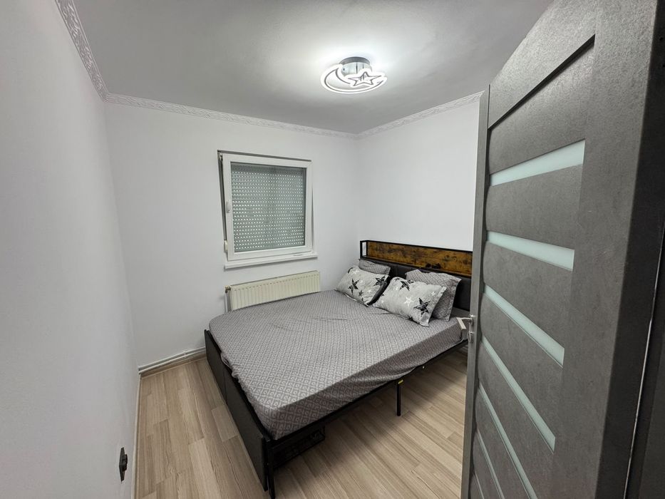 Vand Apartament 2 camere,RENOVAT COMPLET!