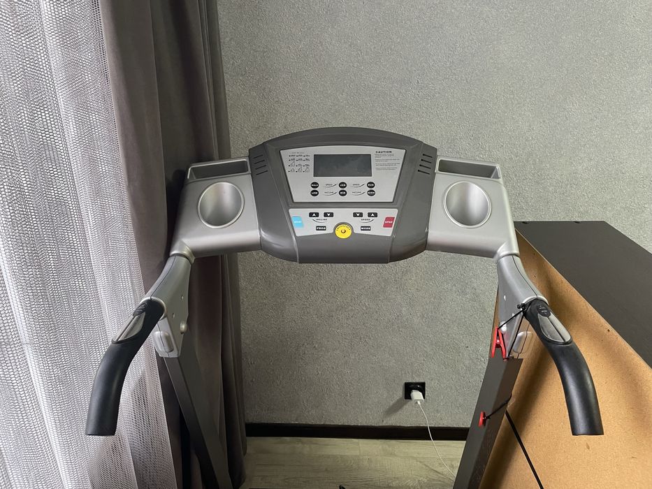 Продам беговую дорожку