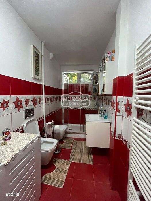 Apartament 3 camere zona Marchian , etaj 1