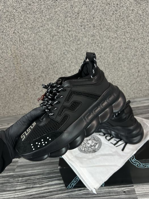 Adidasi Versache Chain Reaction - marimea 40 model premium