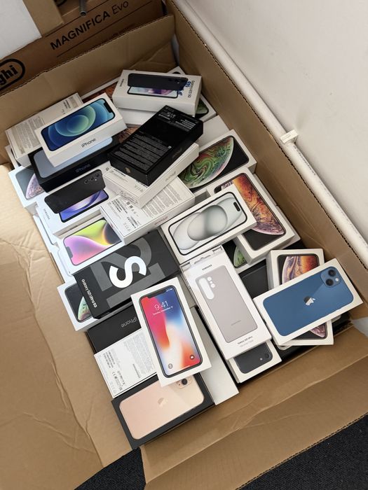 Cutii originale pentru diferite telefoane!