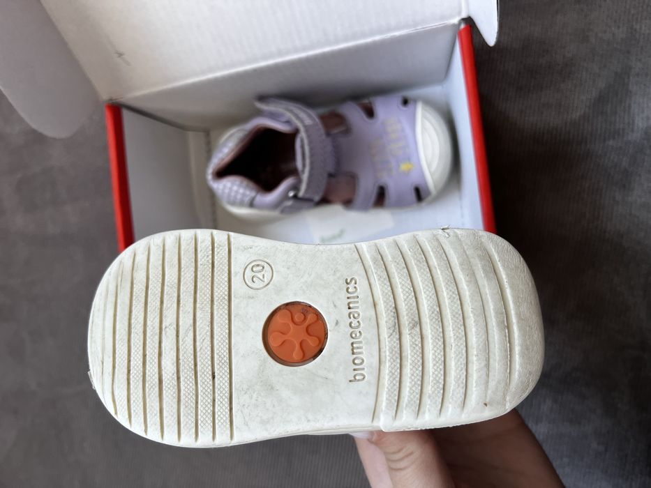 Biomecanics номер 20 лилави сандали