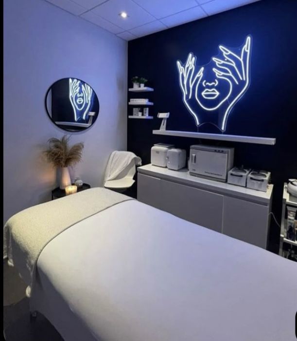 Профессиональный массажист