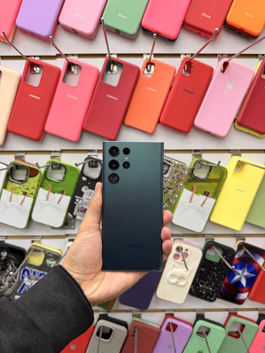 Samsung S22 Ultira 12/512gb