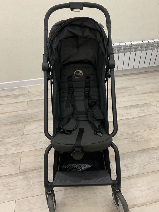 Коляска прогулочная cybex