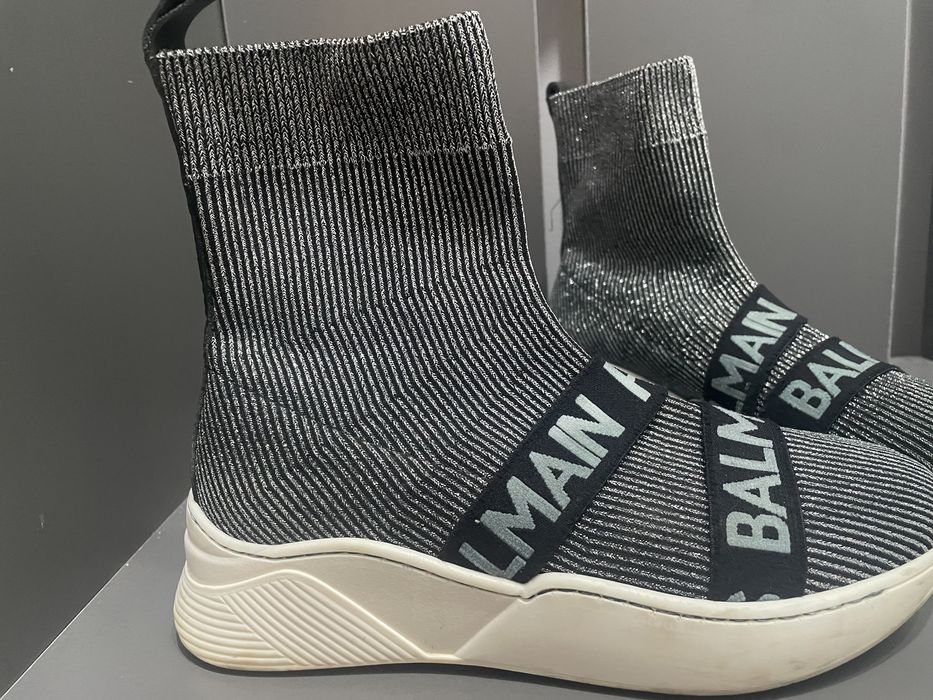 Кроссовки от бренда Balmain