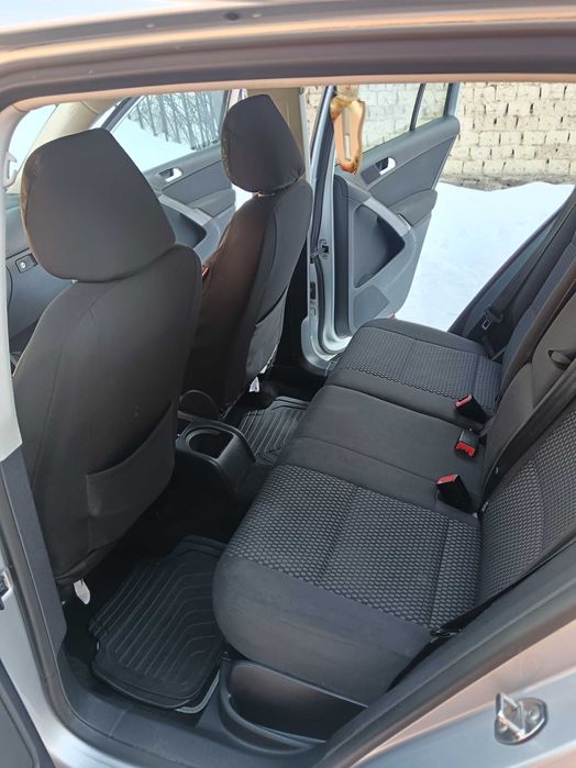 Volkswagen tiguan 2008