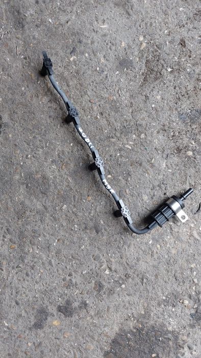 Rampa Retur injectoare Renault Trafic 2.0 DCI motor M9R Opel Vivaro