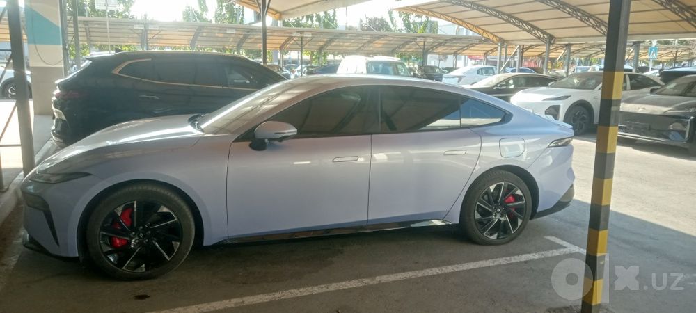 1 yil kafolati bilan servis xizmatlari ichida
