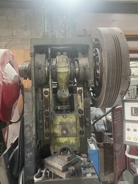 Пресс кривошипный 65,40,25