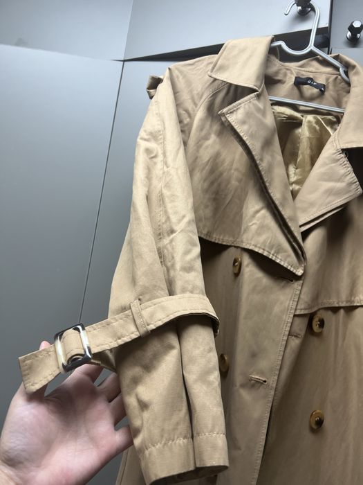 Продам бежевый тренч!