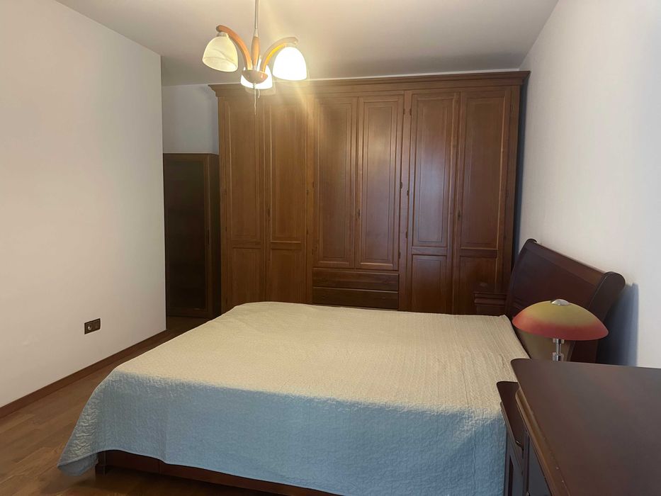 Apartament cu 3 camere si gradina de inchiriat direct proprietar