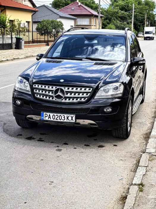 Продавам ML500.