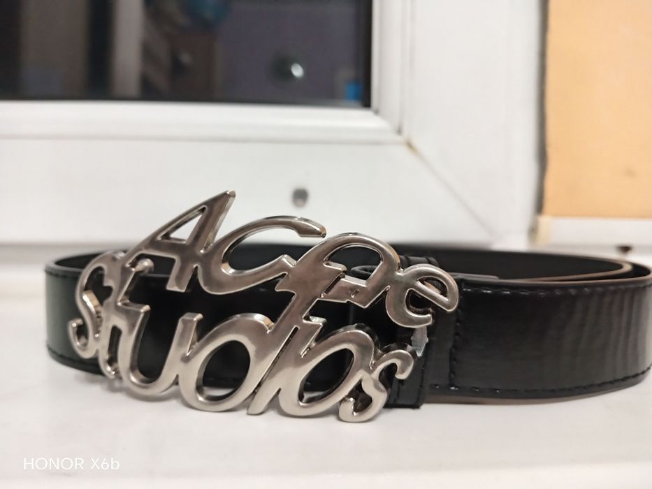 Продам багги джинсы в подарок ремень