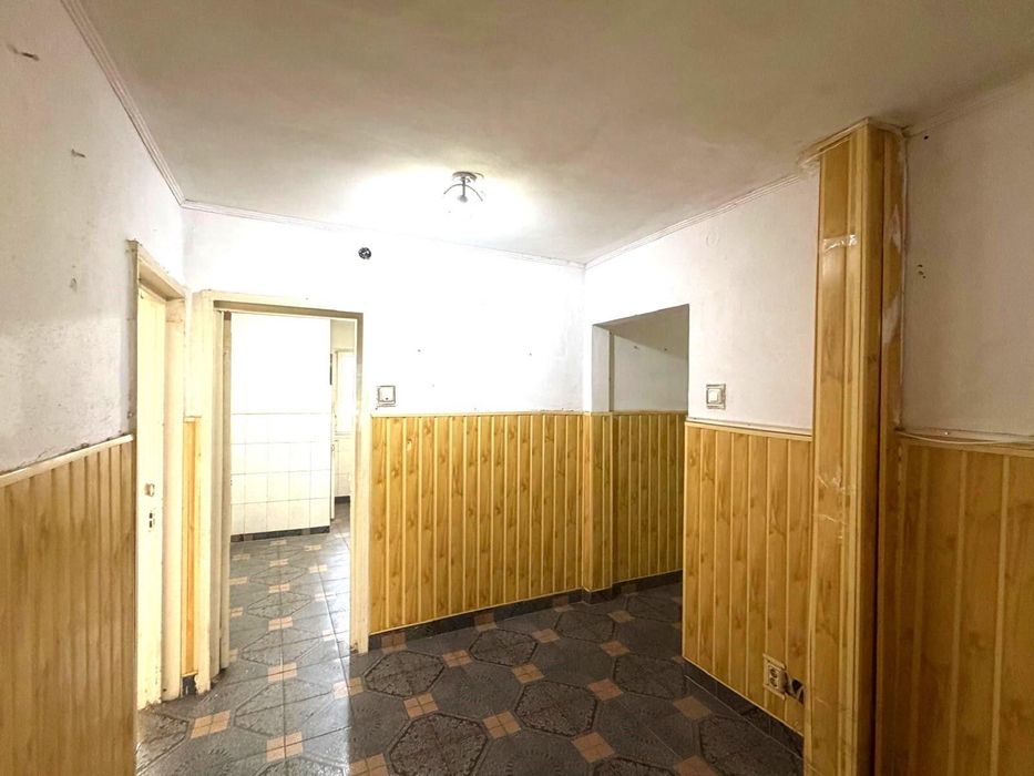 Apartament cu 3 camere decomandate de vânzare Strada Orizontului