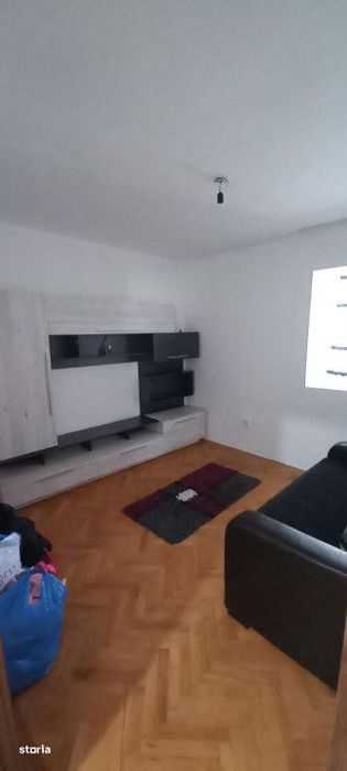 Apartament 3 camere, 70 mp, zona Spania — fotografia 2