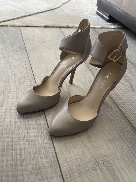 Туфли на каблуках