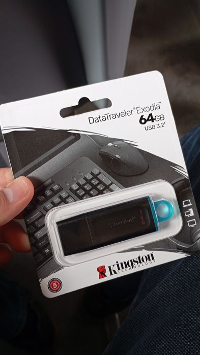 Флешка 64 гб,недавно купленная в сулпак