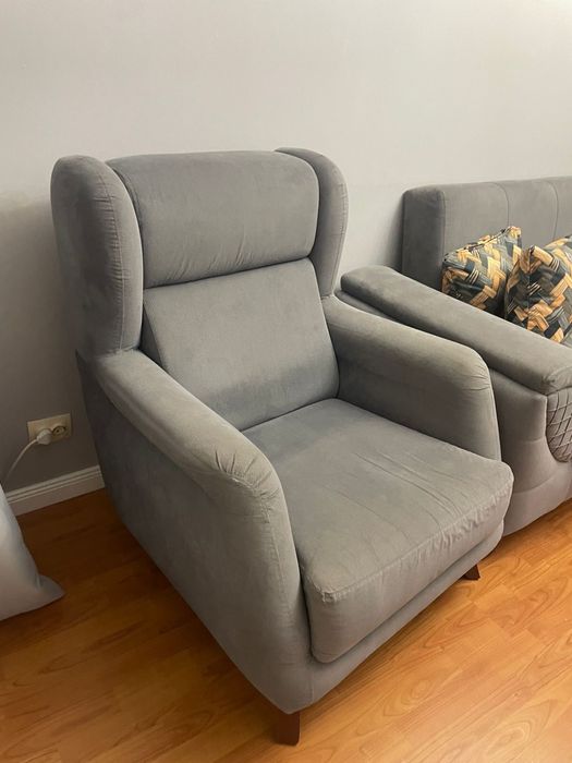 Продам диван и 2 кресла