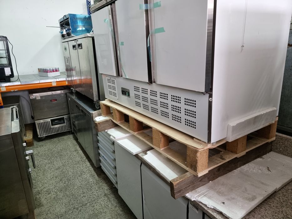 Хладилни маси 1800лв