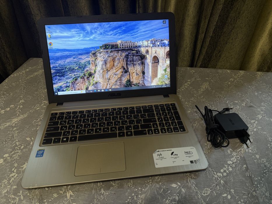 Ноутбук Asus X540L